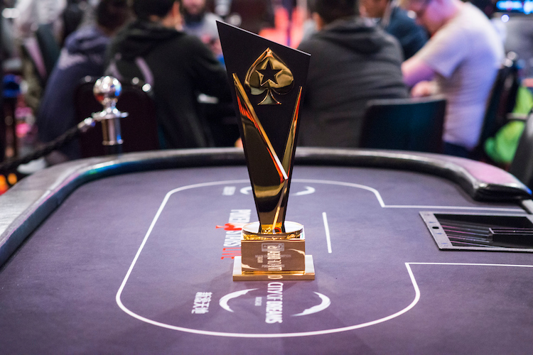 Main Event Trophy_2018 APPT Macau_Main Event_Day 3_Giron_8JG8694